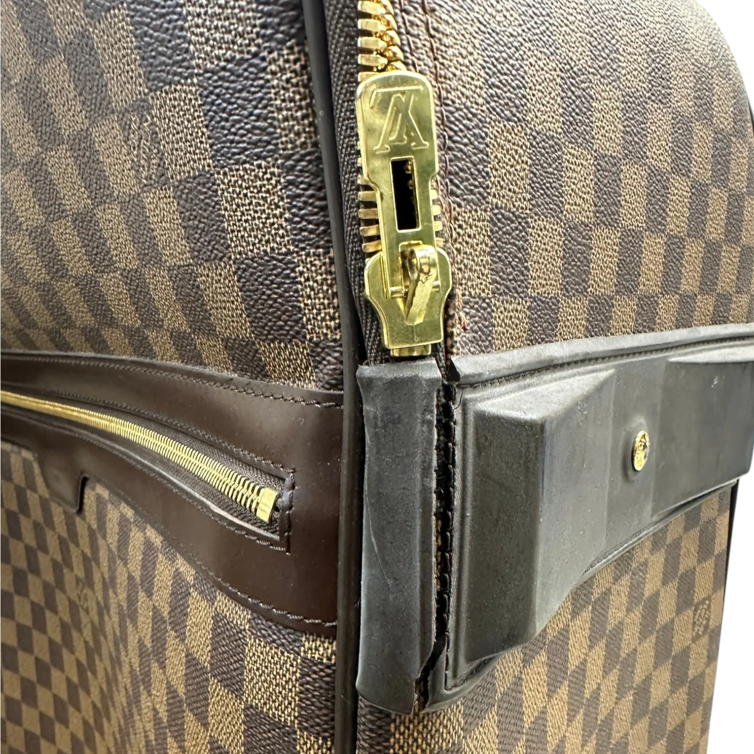 Men's Damier Ebene Pegase 65 Suitcase Brown - Image 20