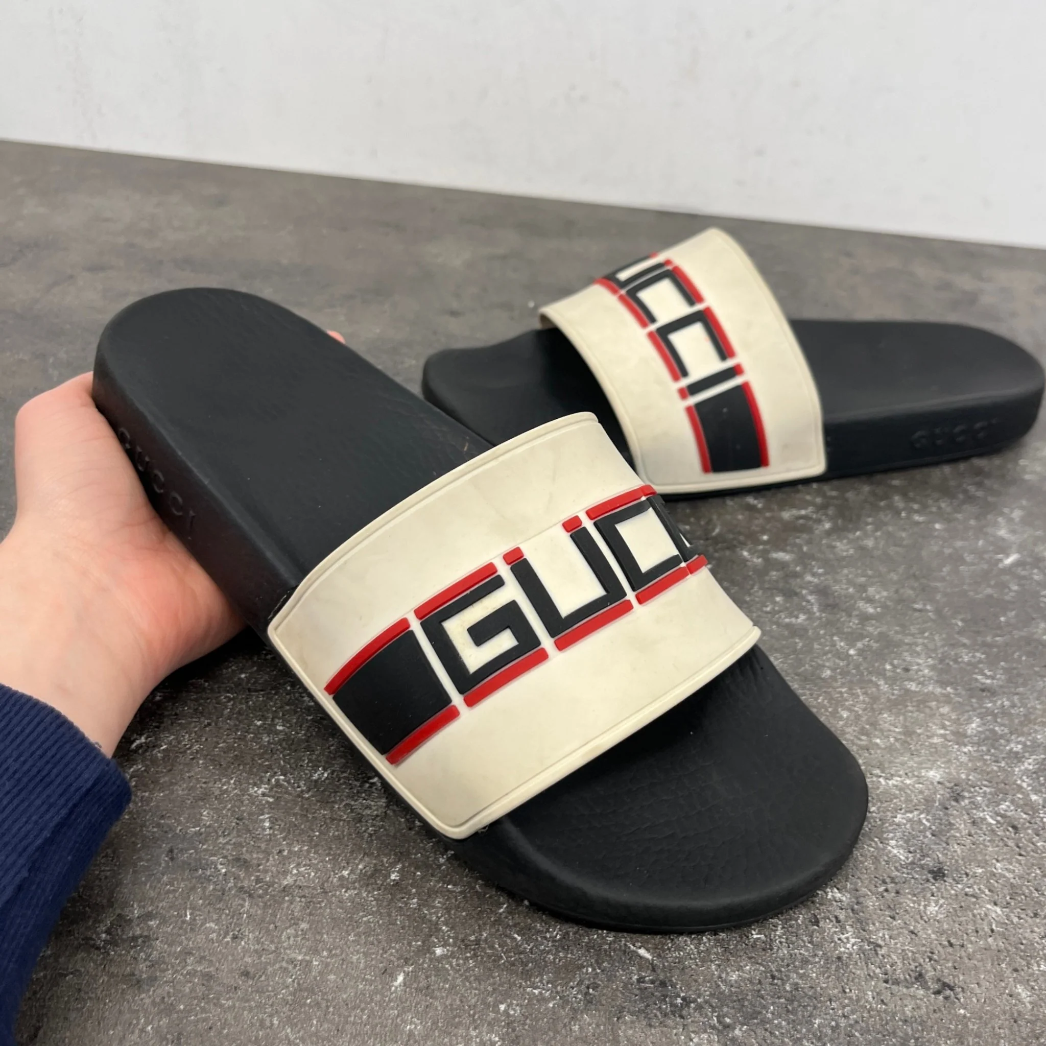 Men's Logo Pool Slides Black Size EU 41 / UK 7 - Image 11