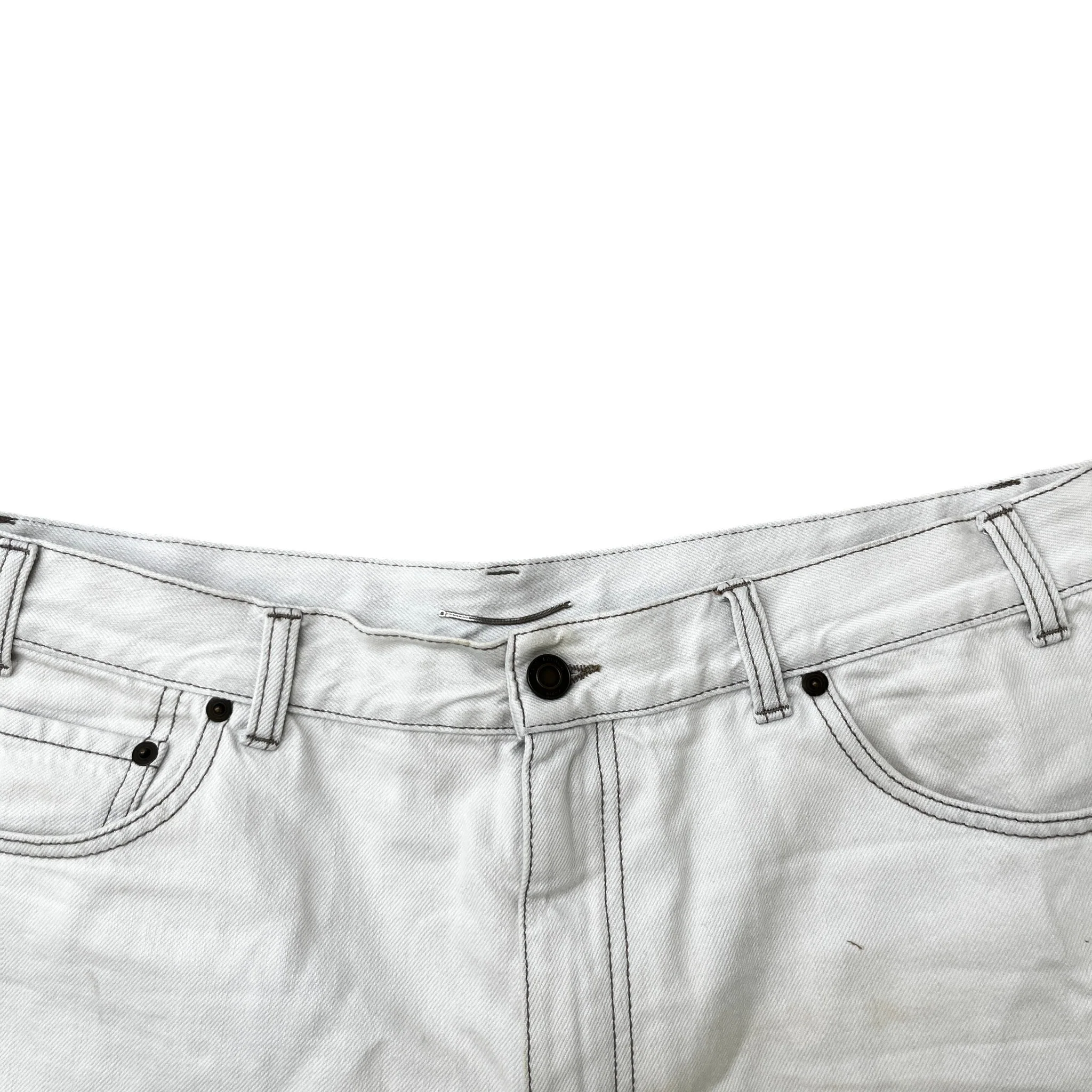 Men's Raw Edge Baggy Shorts Cream Size Waist 32" - Image 6