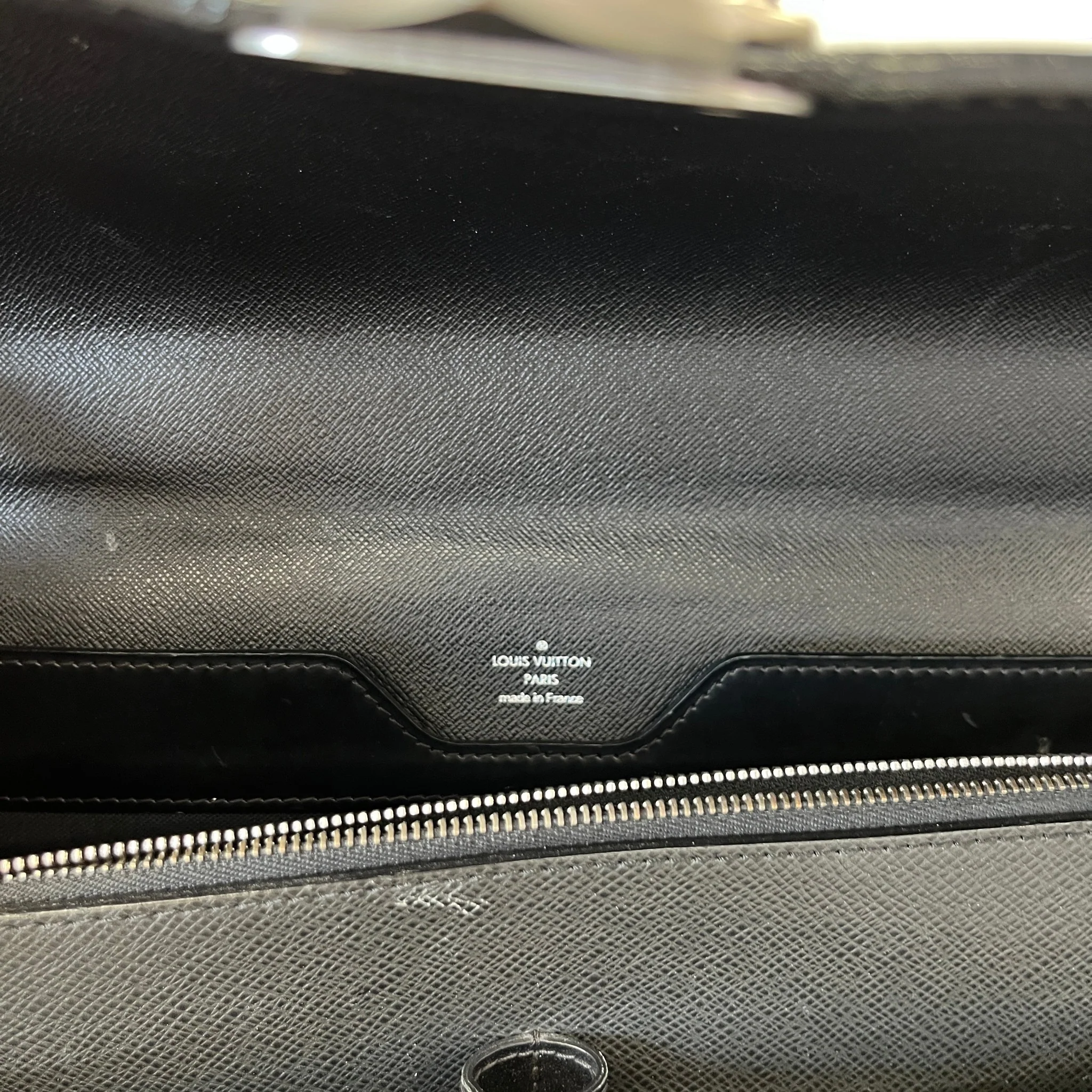 Men's Robusto Taiga Leather Briefcase Bag Black - Image 10