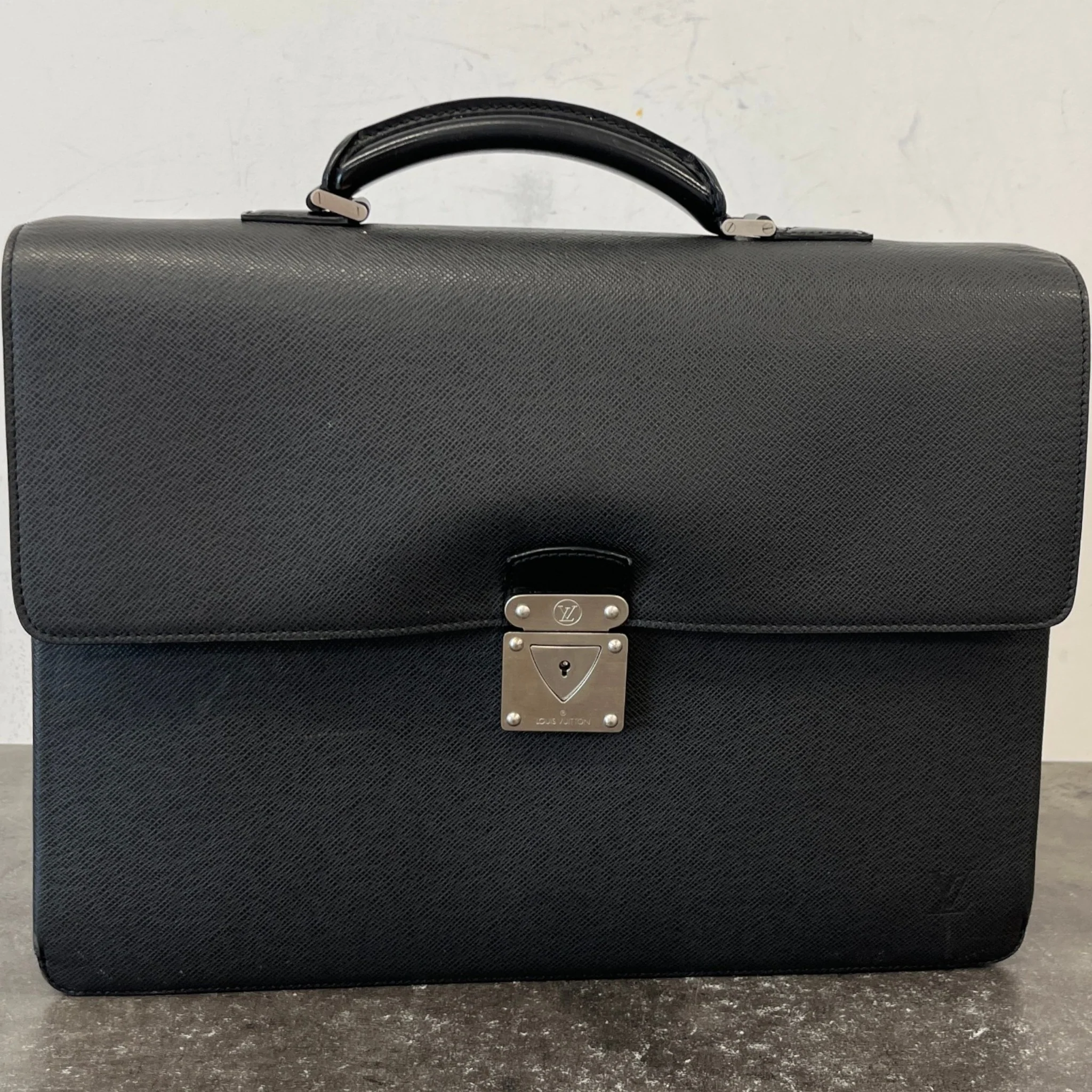Men's Robusto Taiga Leather Briefcase Bag Black - Image 13