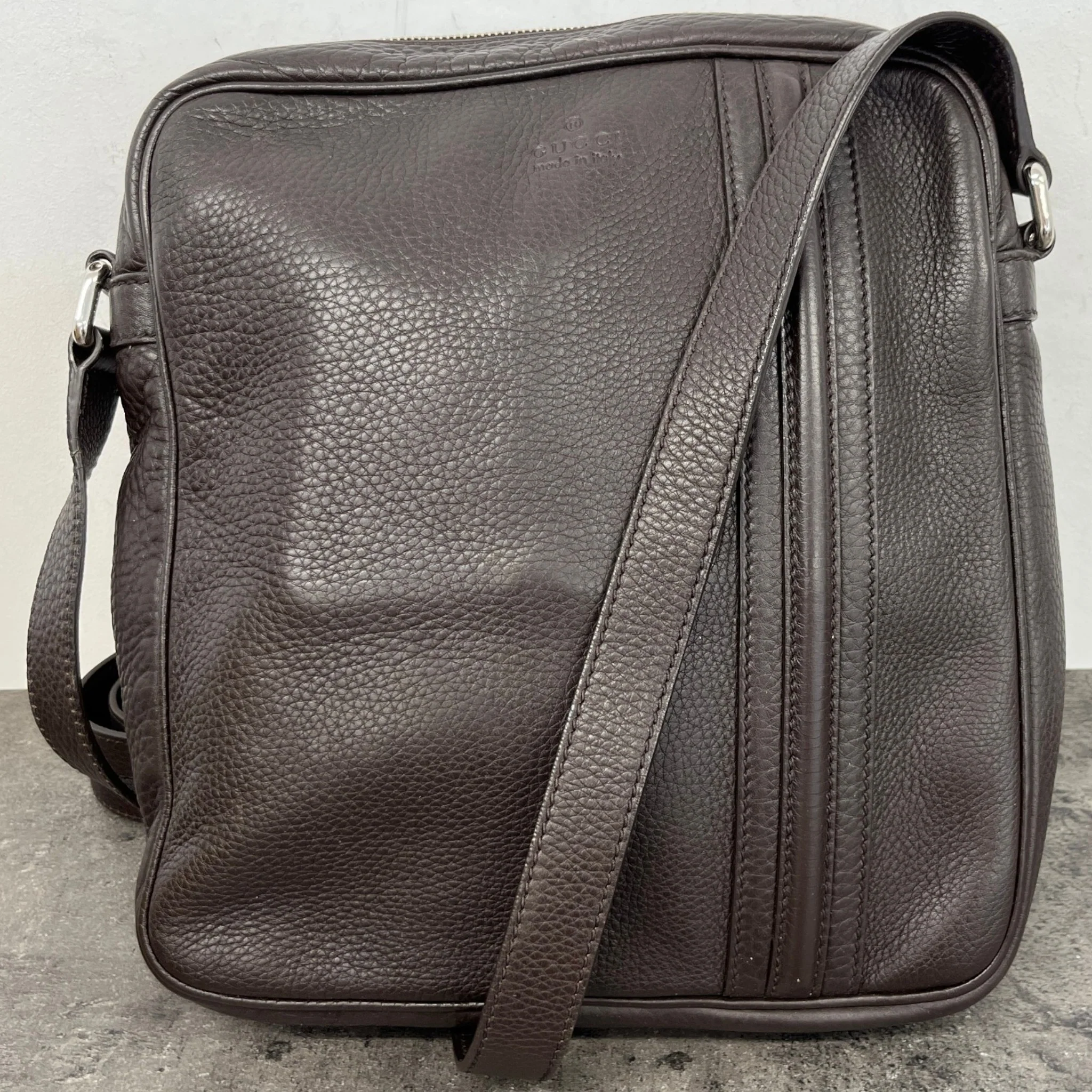 Men's Weekend Messenger Bag Brown - Image 9