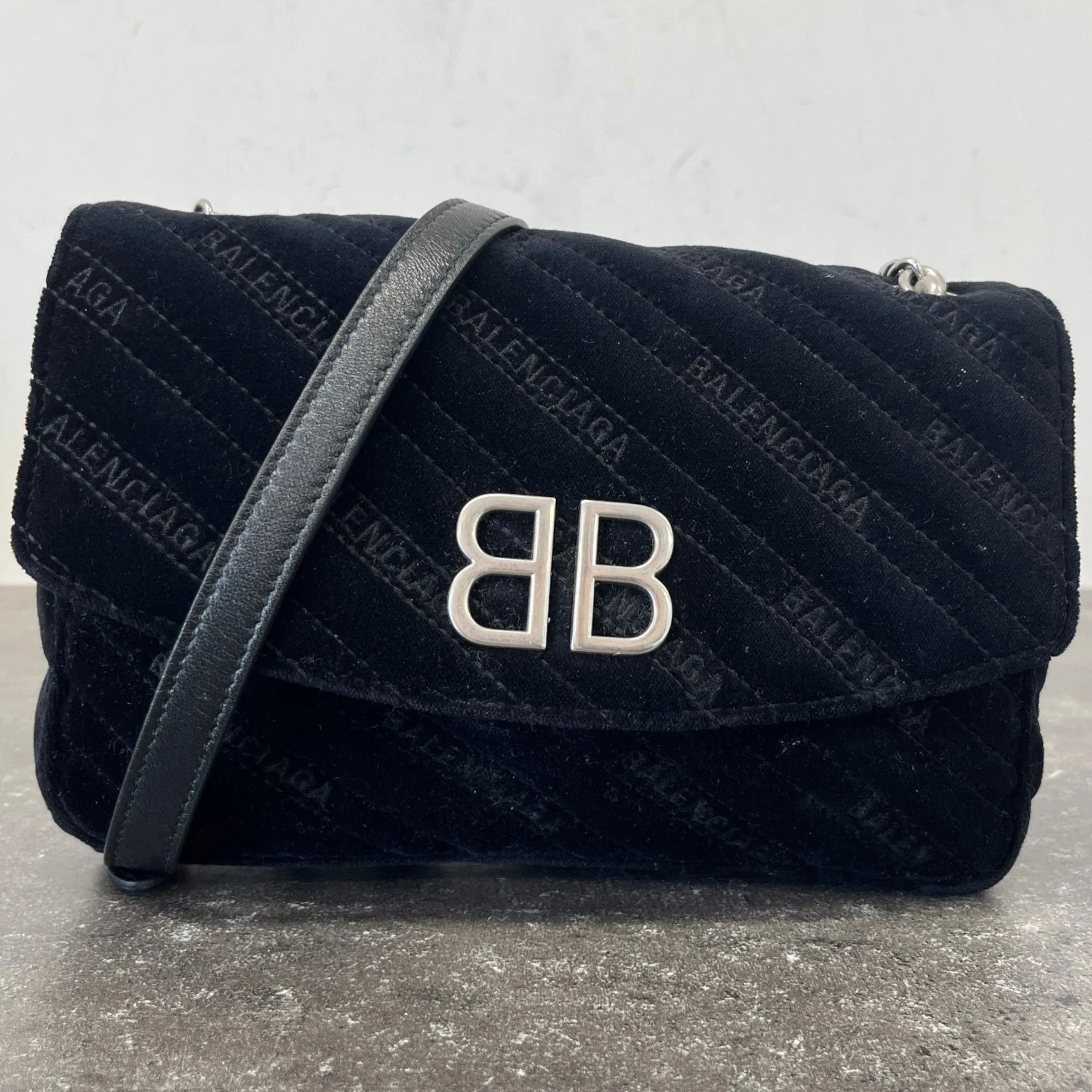 Women's Bb Chain Quilted Bag Black - Image 14