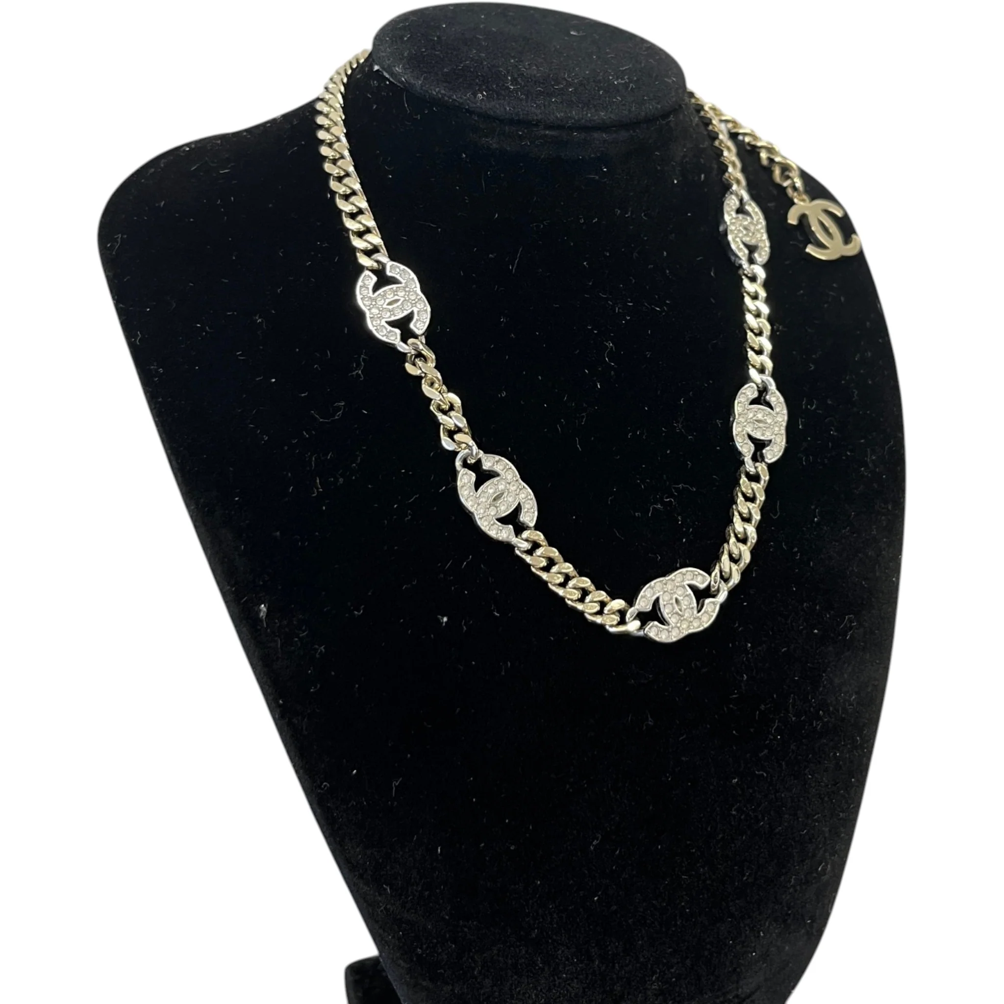 Women's Crystal Cc Choker Necklace Silver - Image 4