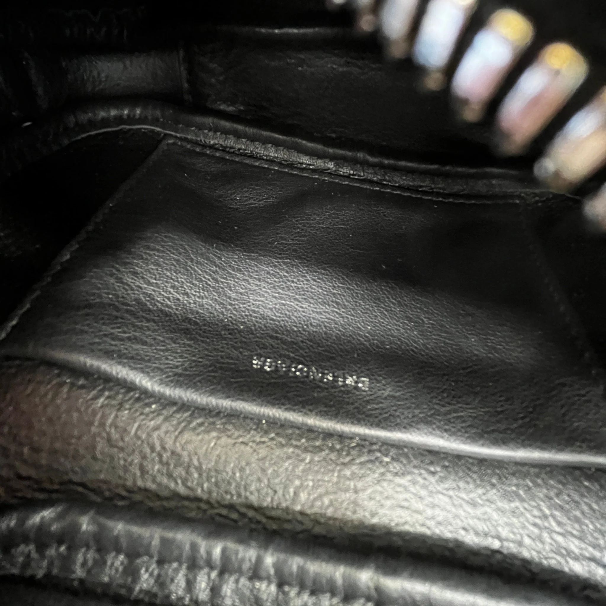 Women's Everyday Xs Camera Bag Black - Image 9