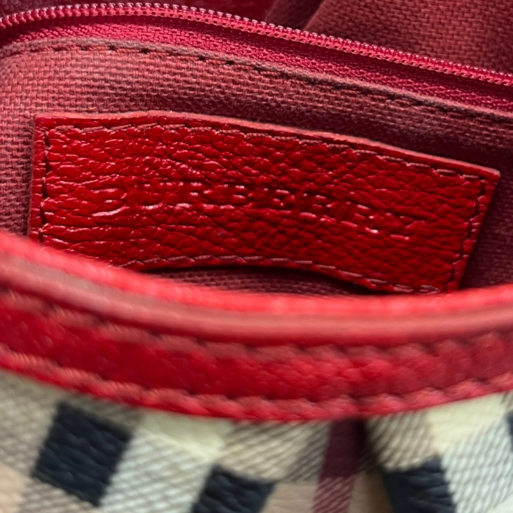 Women's Haymarket Check Hernville Hobo Bag Beige - Image 12